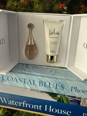 Dior J'adore Set in Gold and Cream